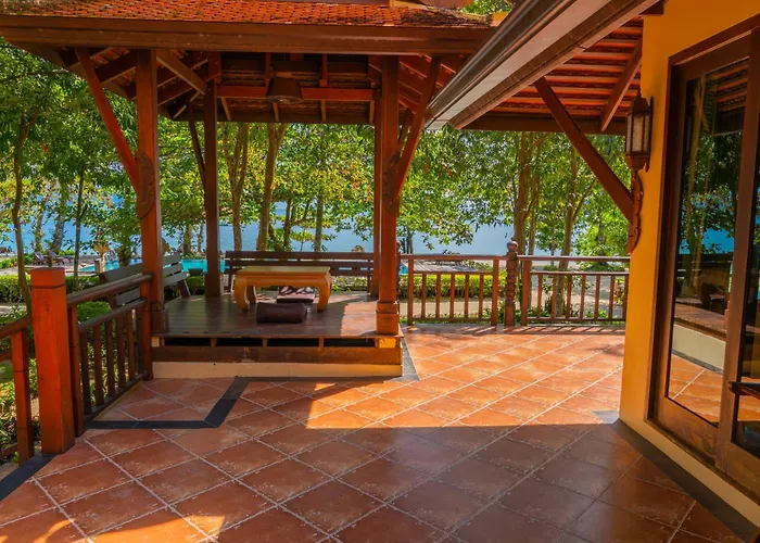 Jacuzzi-Hotel: Chivapuri Beach Resort